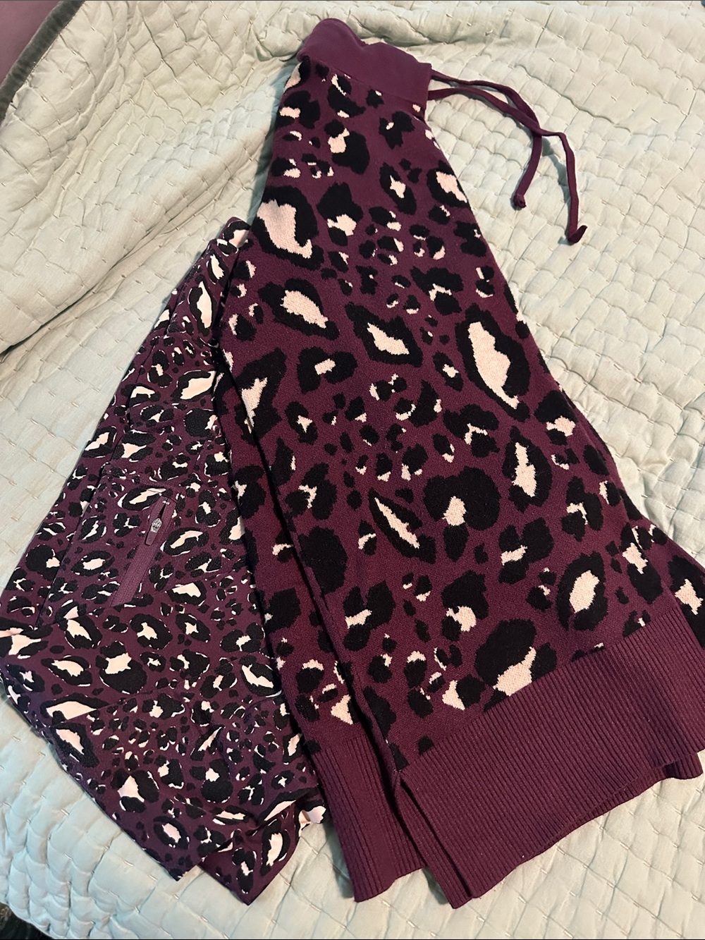 Lou & Grey Purple Leopard Knit Pants